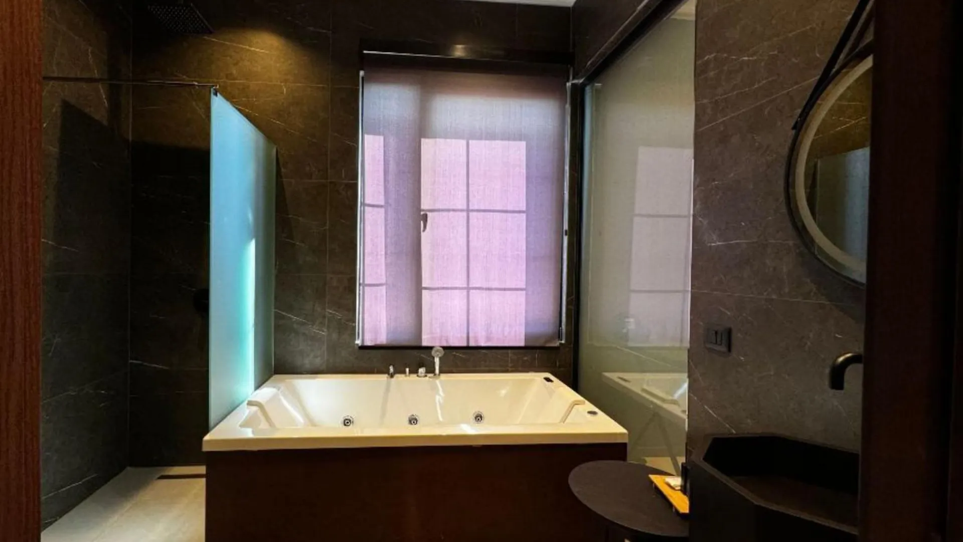 Area Hotel كساميل 4*,  ألبانيا