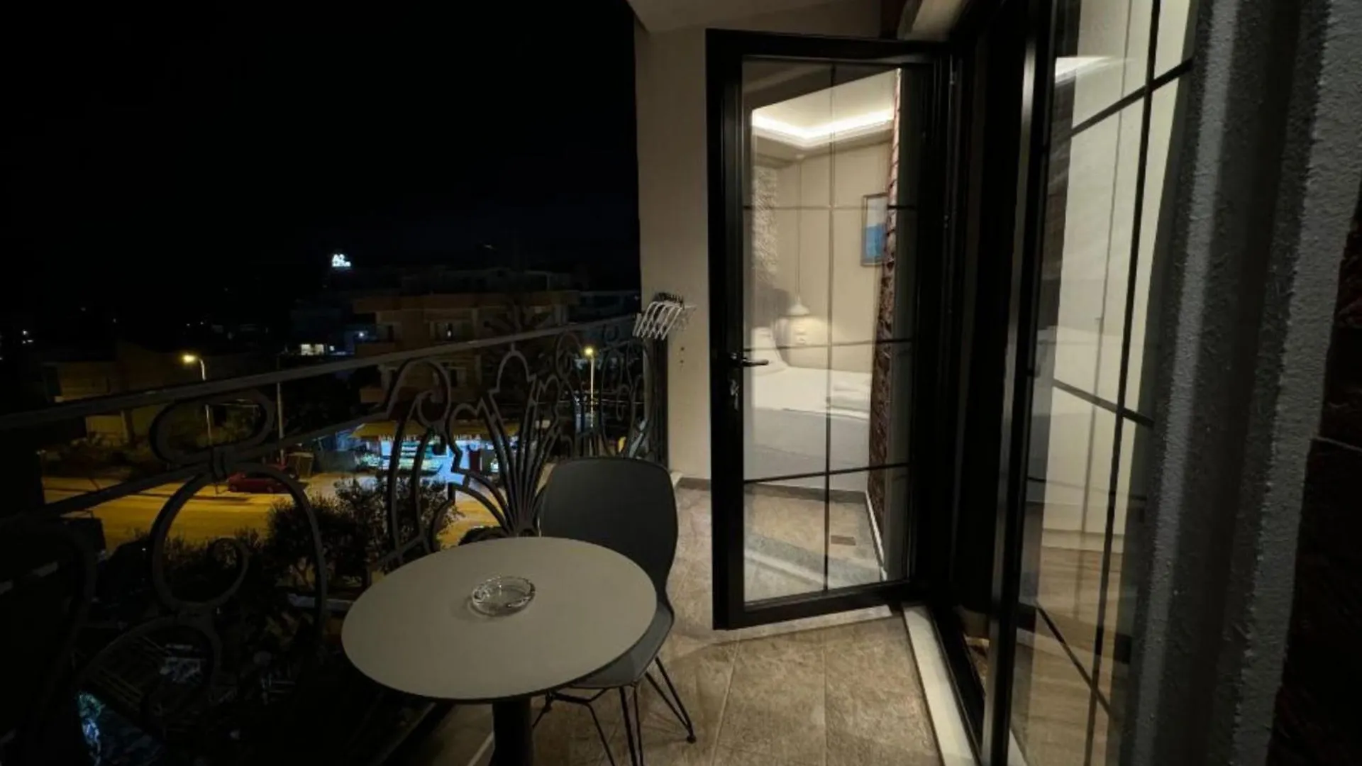 Area Hotel كساميل